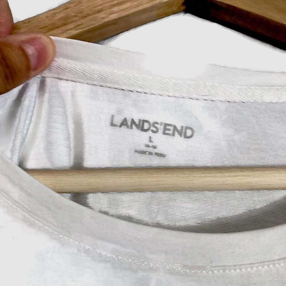 Lands End White tee basic size large - Picture 7 of 7